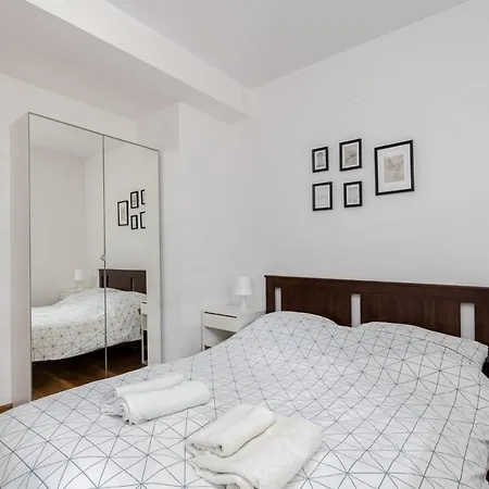 Zablocie Location To Explore Apartman